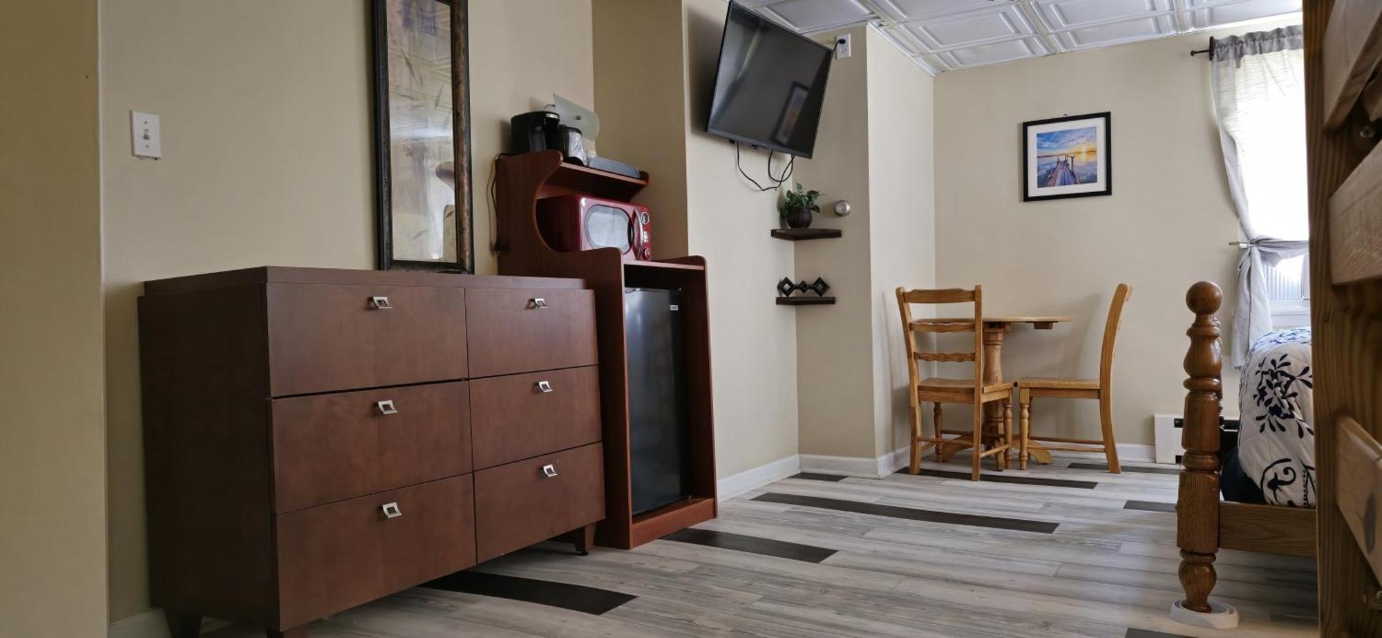 Rodeway Inn Formerly Camp Inn Lodge Oscoda エクステリア 写真