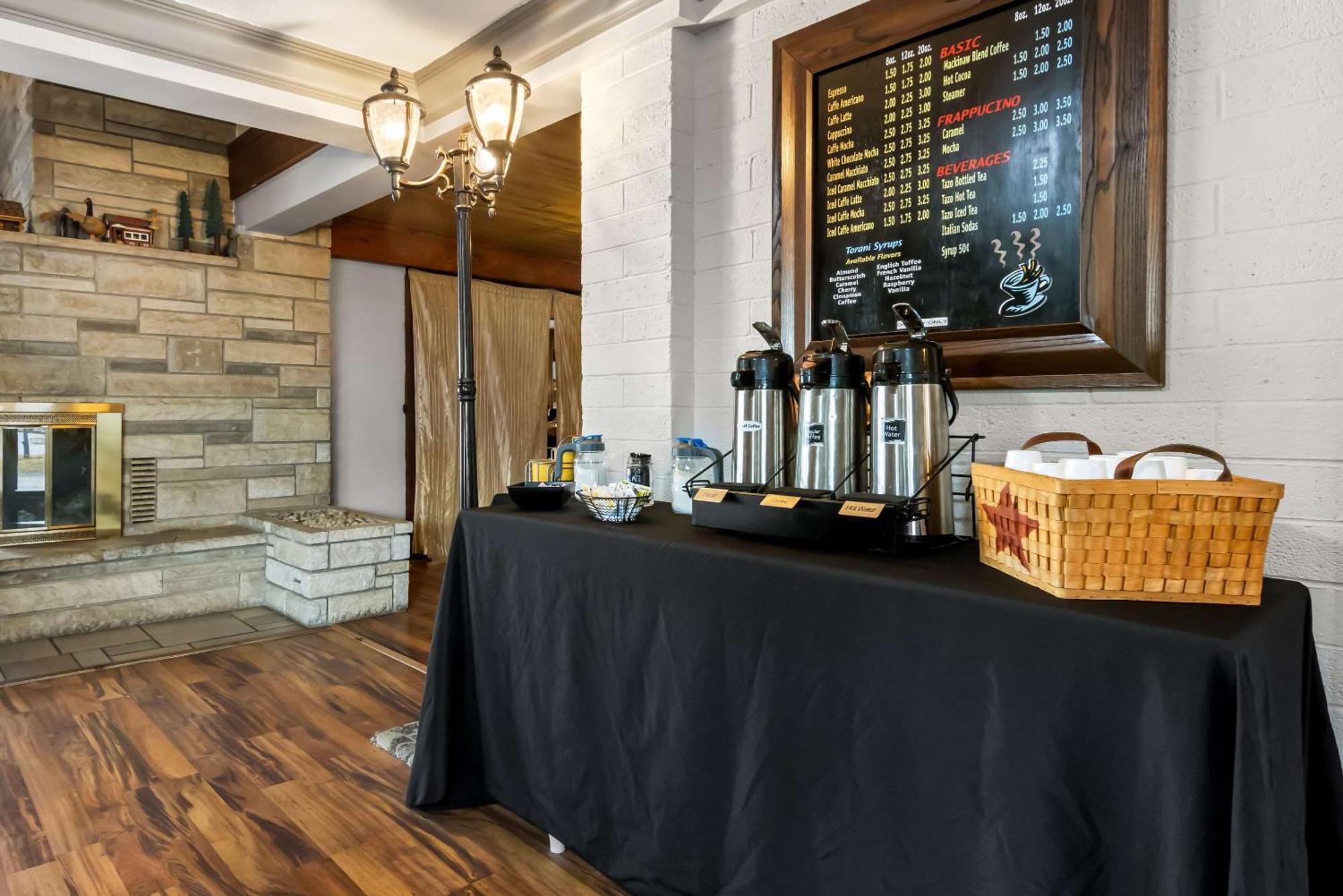 Rodeway Inn Formerly Camp Inn Lodge Oscoda エクステリア 写真