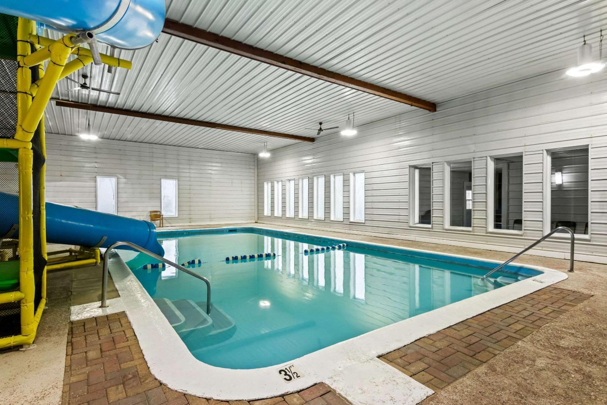 Rodeway Inn Formerly Camp Inn Lodge Oscoda エクステリア 写真