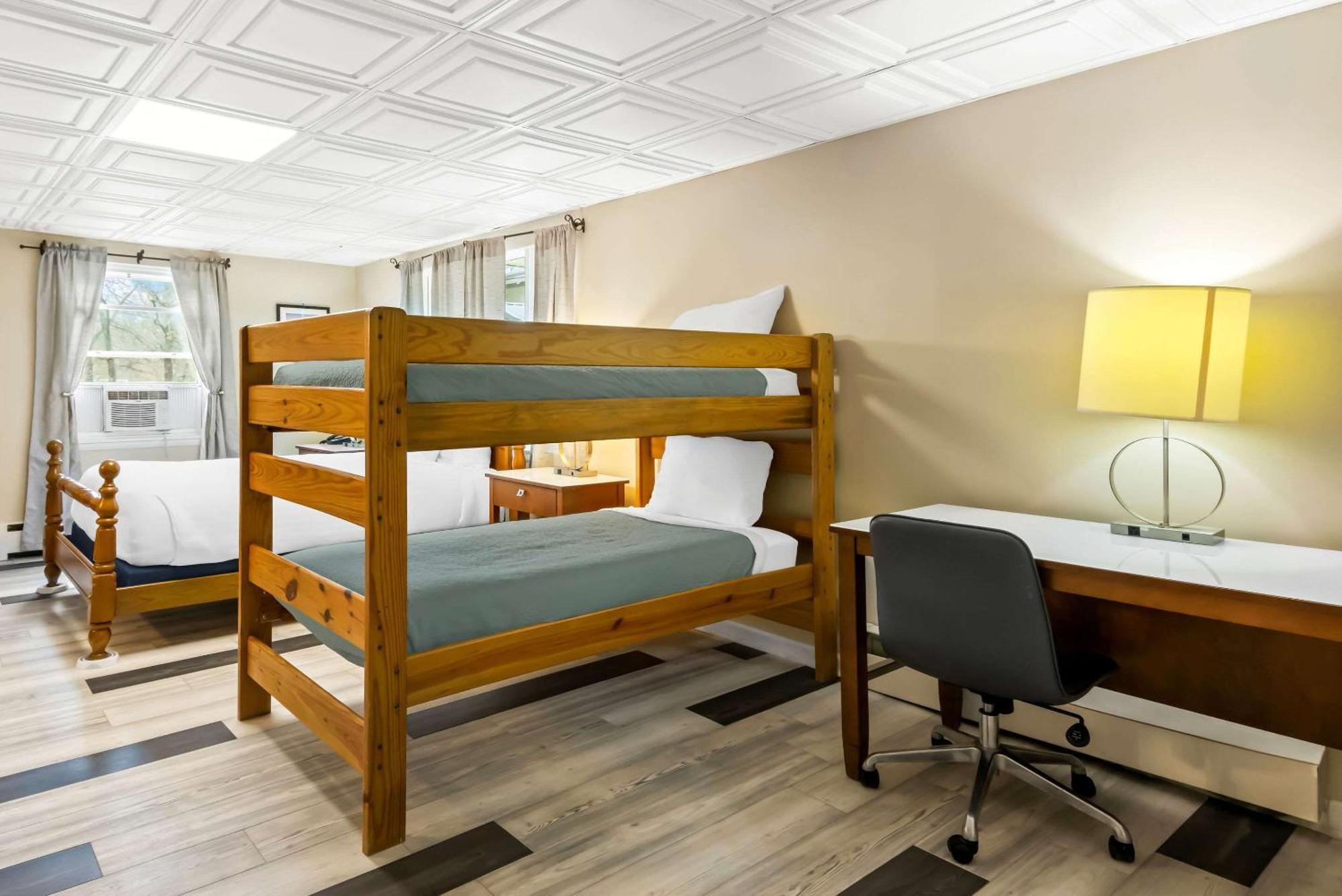 Rodeway Inn Formerly Camp Inn Lodge Oscoda エクステリア 写真
